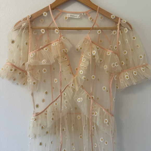 Doen Zelda Sheer Floral Maxi Dress in Faded Peach - Size XS - Picture 5 of 14